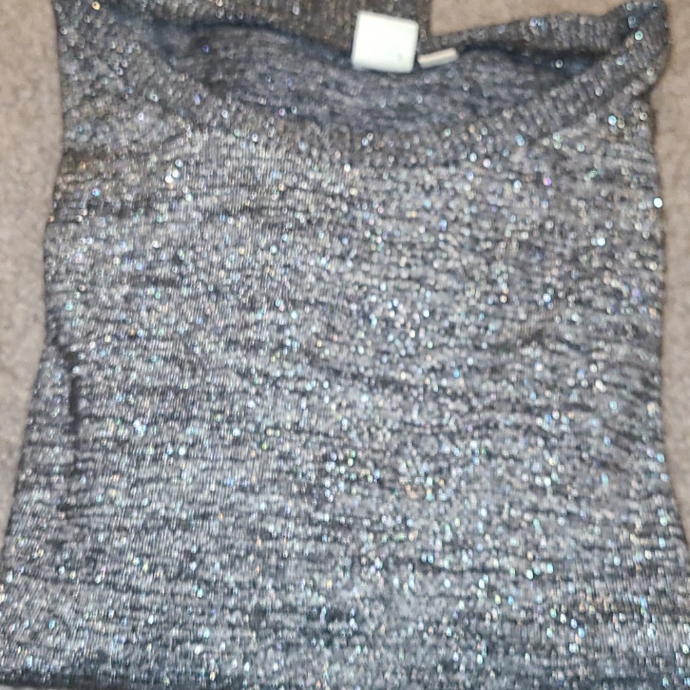 Sweater - Picture 4 of 4
